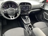Used 2023 Kia Soul LX image 2