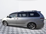Used 2013 Toyota Sienna SE image 3
