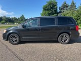 Used 2017 Dodge Grand Caravan SXT image 5