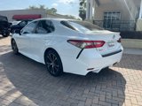 Used 2018 Toyota Camry SE image 3
