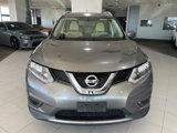 Used 2016 Nissan Rogue SV image 2
