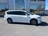 Used 2021 Chrysler Pacifica Touring-L w/ Premium & Safety Sphere Group image 2