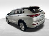 Used 2024 Mitsubishi Outlander ES image 4