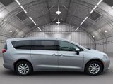 Used 2017 Chrysler Pacifica Touring w/ Tire & Wheel Group image 5