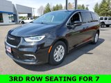 Used 2023 Chrysler Pacifica Touring-L image 4