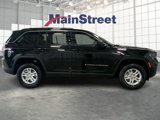 New 2025 Jeep Grand Cherokee Laredo image 6