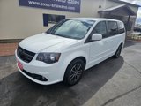 Used 2015 Dodge Grand Caravan SXT image 2