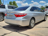 Used 2017 Toyota Camry LE image 3
