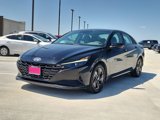 Certified 2022 Hyundai Elantra SEL image 2