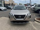 Used 2021 Nissan Rogue SL image 2