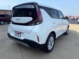 Used 2024 Kia Soul LX w/ Option Group 015 image 5