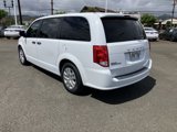 Used 2019 Dodge Grand Caravan SE w/ UConnect Hands-Free Group image 4