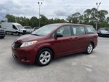 Used 2015 Toyota Sienna L image 2
