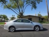 Used 2014 Toyota Camry SE image 3