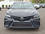 Used 2022 Toyota Camry SE image 2