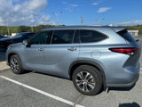 Used 2021 Toyota Highlander XLE image 2