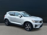 Certified 2025 Volvo XC40 B5 Core image 3