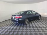 Used 2017 Toyota Camry SE image 4