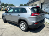 Used 2015 Jeep Cherokee Sport image 3