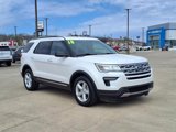 Used 2018 Ford Explorer XLT image 2