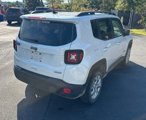 Used 2018 Jeep Renegade Latitude image 3