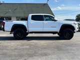 Used 2019 Toyota Tacoma TRD Off-Road w/ TRD Premium Off Road Package image 3