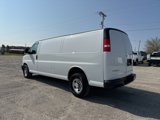 Used 2018 Chevrolet Express 3500 Extended image 3