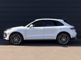 Used 2025 Porsche Macan image 2