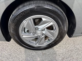 Used 2025 Hyundai Elantra SE image 6