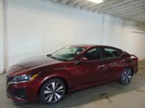 Used 2024 Nissan Altima 2.5 SV w/ SV Premium Package image 2