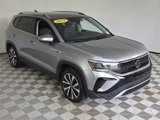 Used 2023 Volkswagen Taos SE image 2