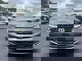Used 2018 Volkswagen Jetta SE image 2