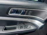 Used 2017 Ford Explorer XLT w/ Equipment Group 202A image 3