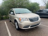 Used 2013 Chrysler Town & Country Limited image 2