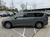 Certified 2023 Chrysler Pacifica Limited image 5