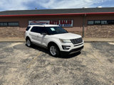 Used 2017 Ford Explorer XLT image 2