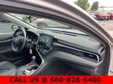 Used 2021 Toyota Camry SE image 6