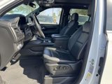 Used 2022 GMC Yukon XL SLT w/ SLT Premium Package image 5
