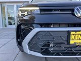 New 2025 Volkswagen Taos SE image 3