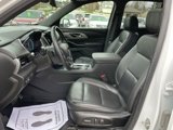 Used 2023 Chevrolet Traverse LT w/ LT Premium Package image 3