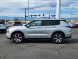 New 2025 Mitsubishi Outlander SE image 2