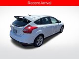 Used 2014 Ford Focus SE w/ SE Winter Package image 2