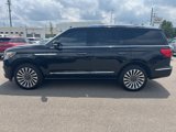 Used 2021 Lincoln Navigator Reserve w/ Luxury Package image 2