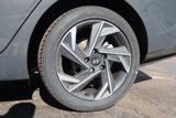 New 2025 Hyundai Elantra Sport image 5