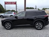 Used 2023 Nissan Rogue SV image 2