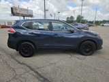 Used 2016 Nissan Rogue S image 4