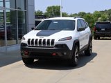 Used 2017 Jeep Cherokee Trailhawk image 6