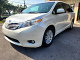 Used 2015 Toyota Sienna XLE Premium image 2