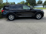 Used 2020 Ford Explorer XLT image 2