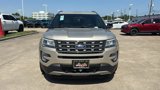 Used 2017 Ford Explorer XLT image 2